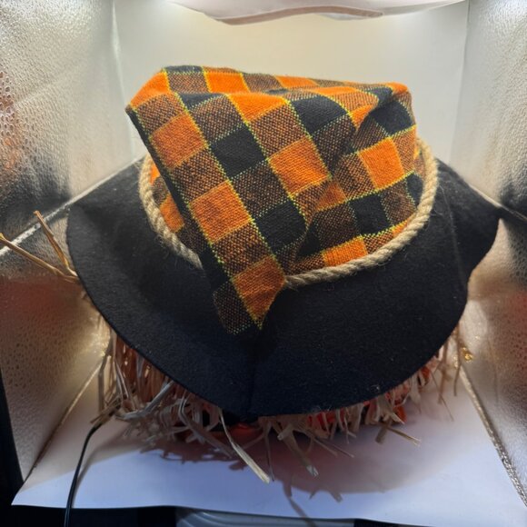 Halloween Pumpkin LED Light-Up Jack-O-Lantern With Straw Hat & Checkered Hat Dec - Picture 5 of 5